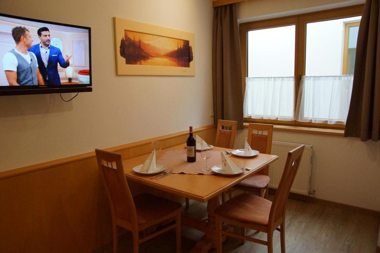 Haus Dorfblick Hotel Gerlos Bagian luar foto