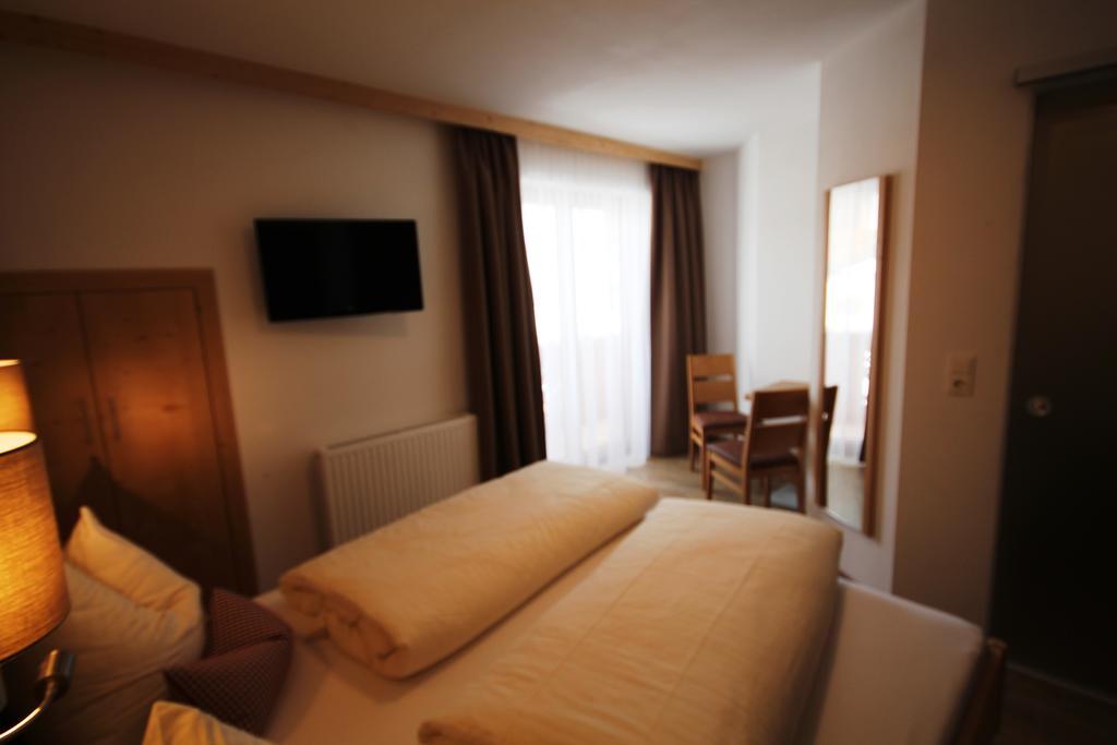 Haus Dorfblick Hotel Gerlos Bagian luar foto