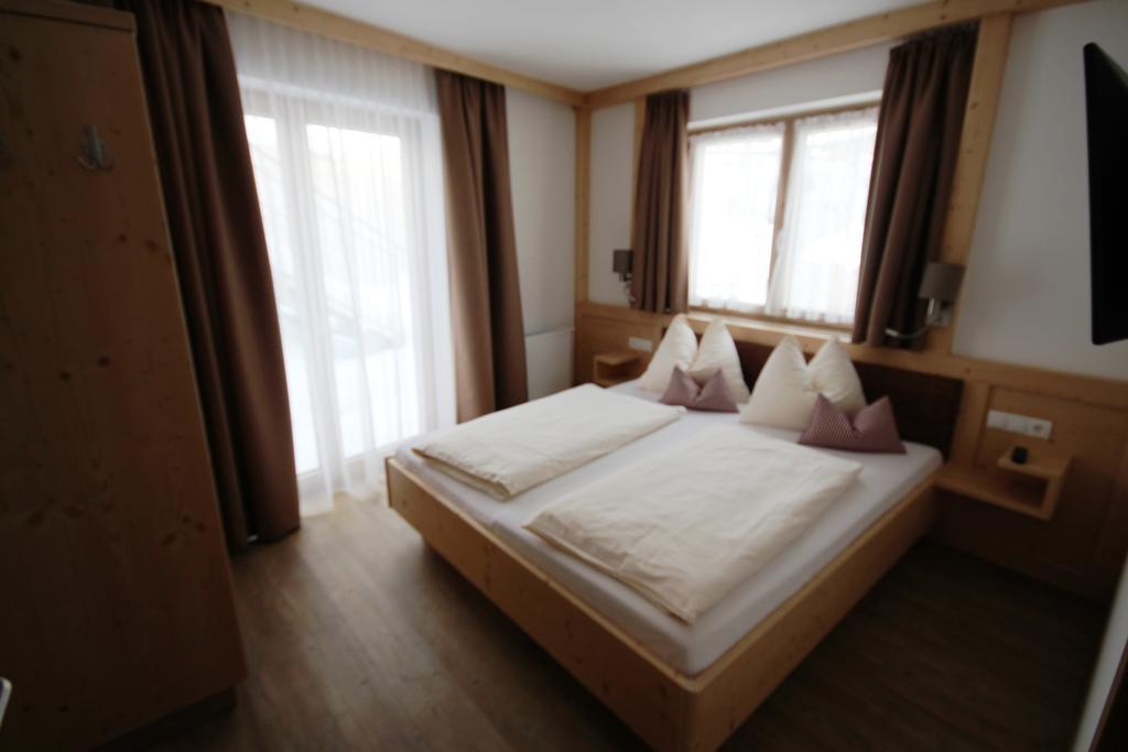 Haus Dorfblick Hotel Gerlos Bagian luar foto