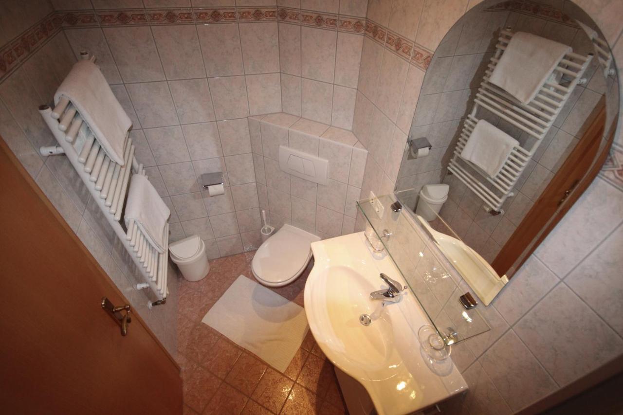 Haus Dorfblick Hotel Gerlos Bagian luar foto